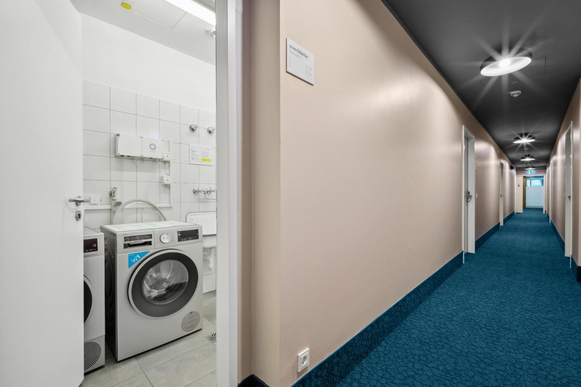 Limehome Munich Fritz-Erler Str Eksteriør bilde
