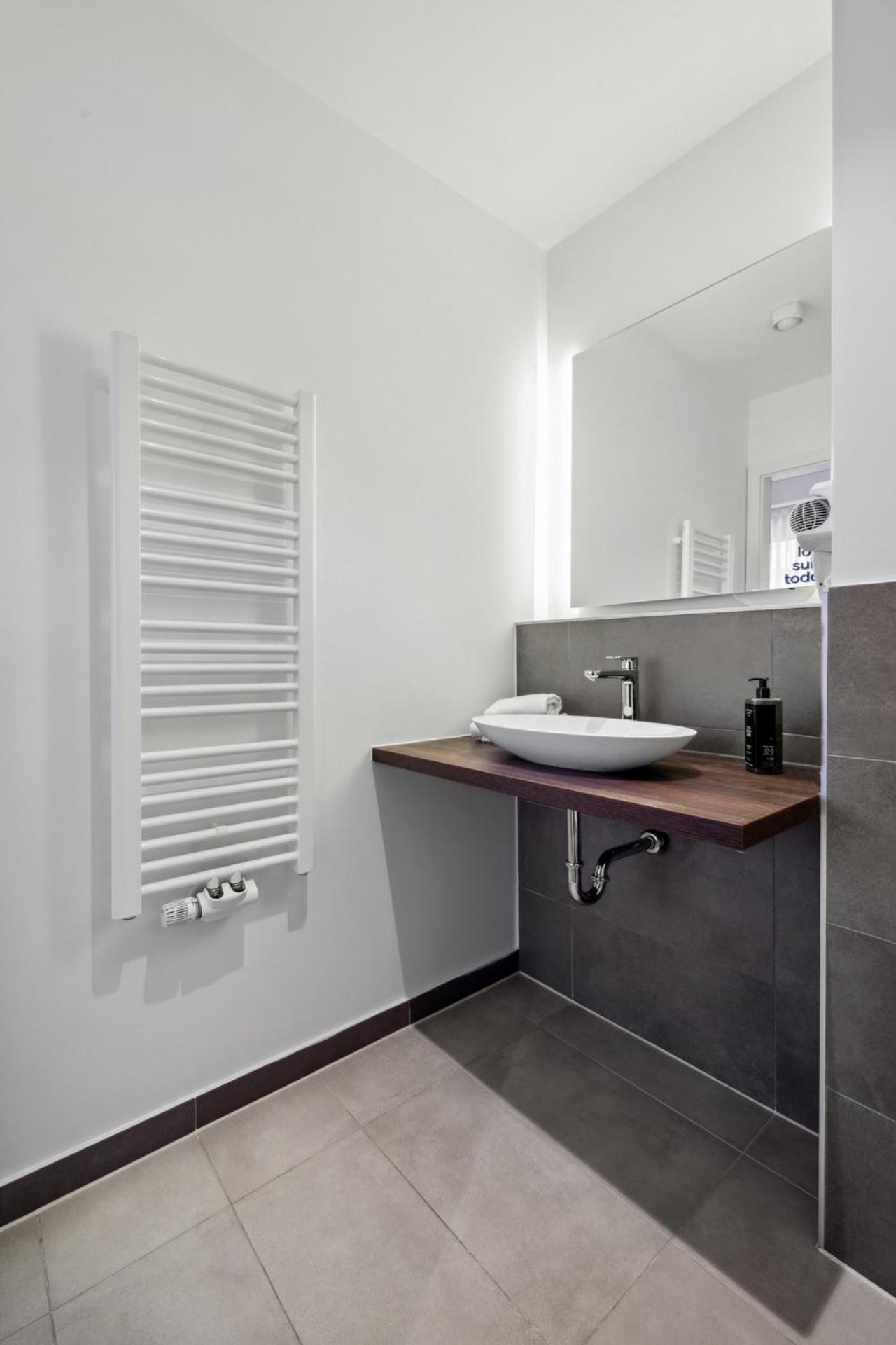 Limehome Munich Fritz-Erler Str Rom bilde